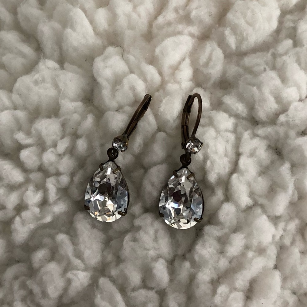 diamond and gold earrings